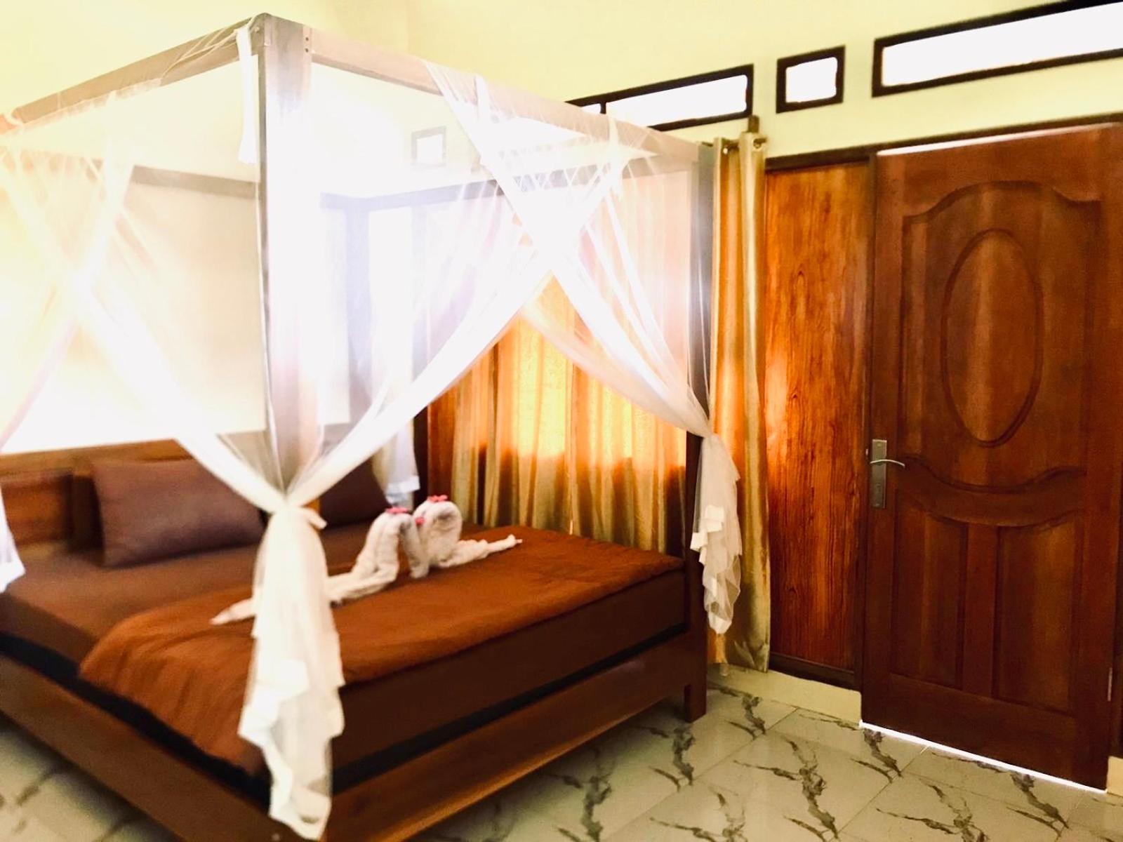 R5 Keramba Inn Bukit Lawang Ngoại thất bức ảnh