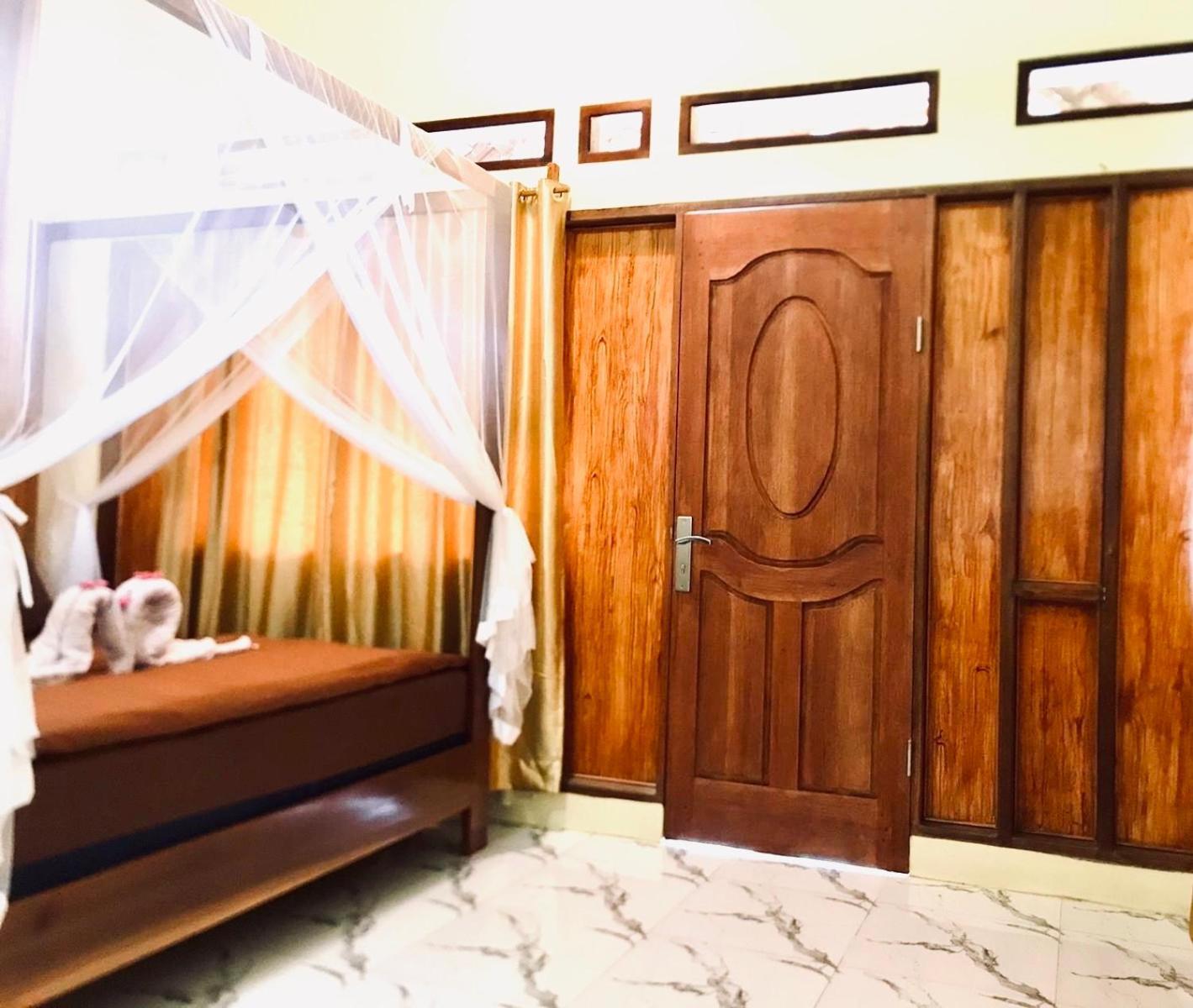 R5 Keramba Inn Bukit Lawang Ngoại thất bức ảnh